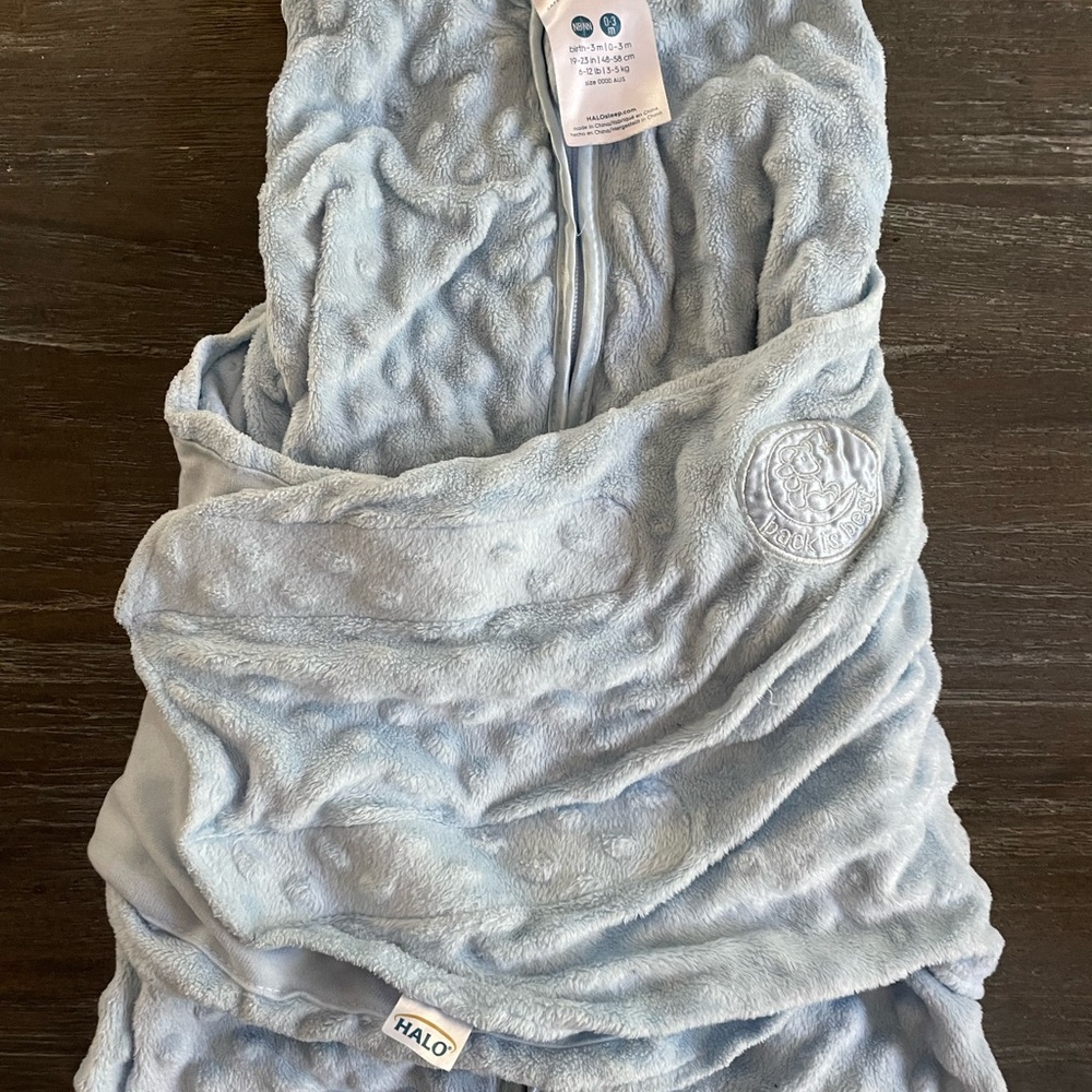 HALO soft dotty sleepsack in blue